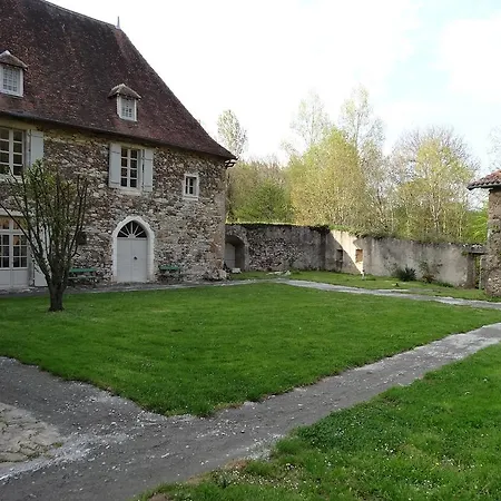 Bed & Breakfast Chateau De Chambes *