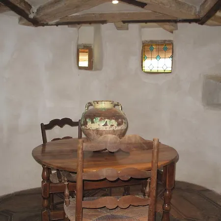 Chateau De Chambes Couette-café