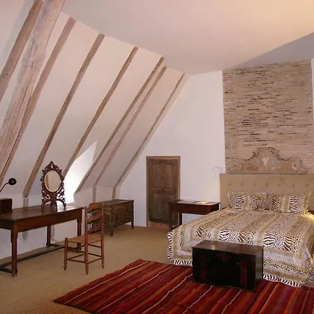 Alojamento de Acomodação e Pequeno-almoço Chateau De Chambes Roumazières