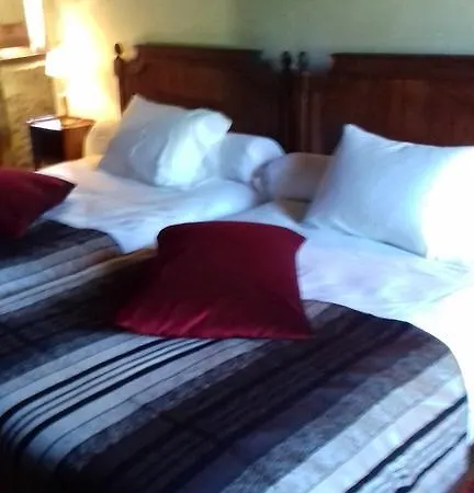 Alojamento de Acomodação e Pequeno-almoço Chateau De Chambes Roumazières