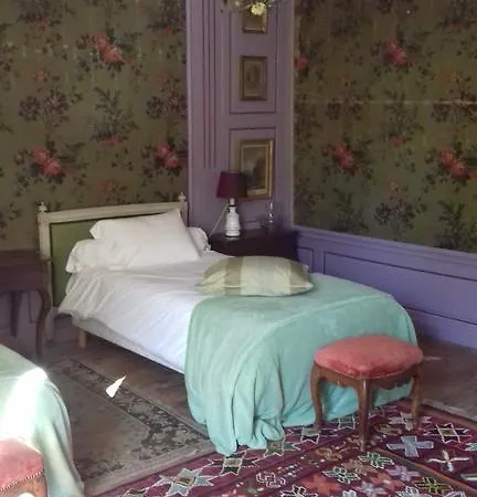 Bed & Breakfast Chateau De Chambes
